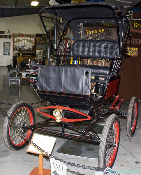 1900 Locomobile Steam Runabout