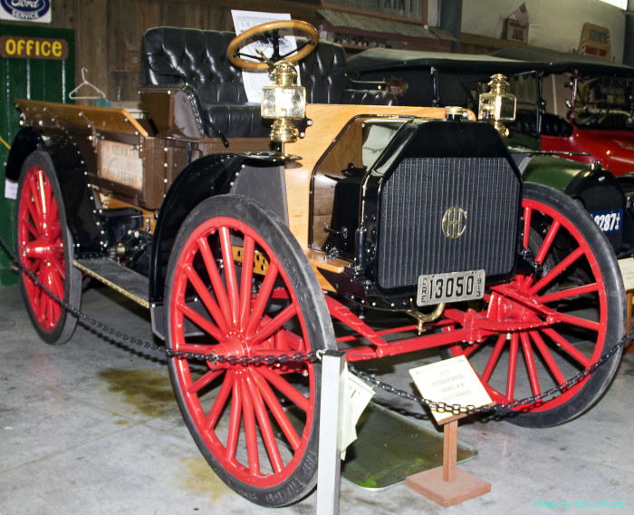 1913 International M-W Wagon