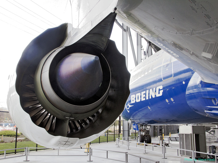 【写真集】THE BIRTH OF THE 787 DREAMLINER 12 Years Ago the Boeing 787 Dreamliner made its debut - AeroTime