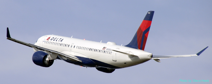 Airbus A220 (multiple)
