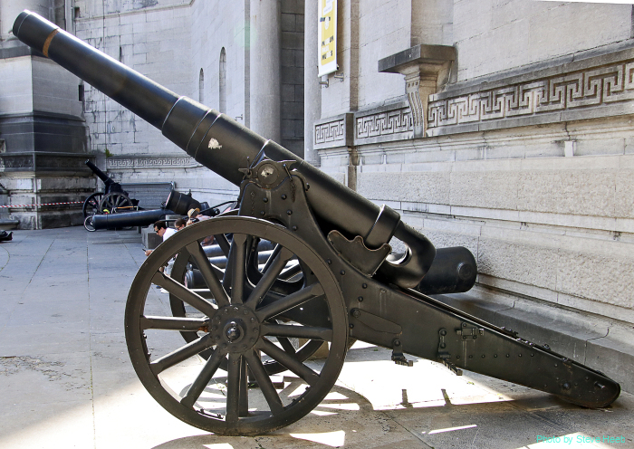 Brussels: Outdoor Cannons and Mortars (multiple)