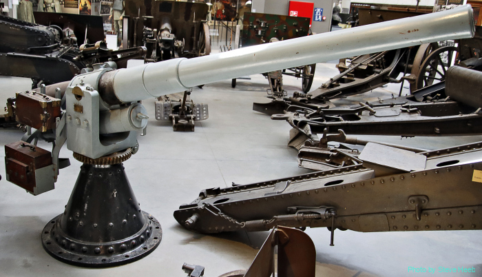 German Deck Gun