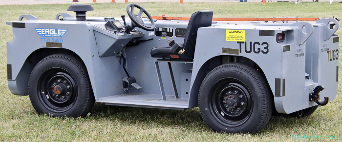 Eagle TT-8 aircraft tug