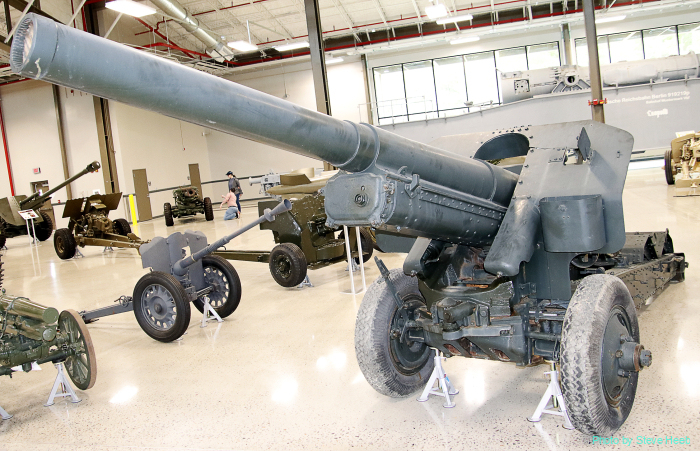 Finnish M10 Helenski 152mm Howitzer