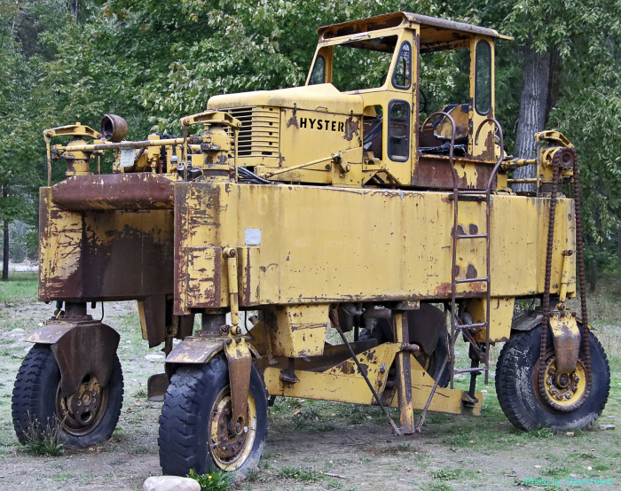 Hyster Straddle Carrier