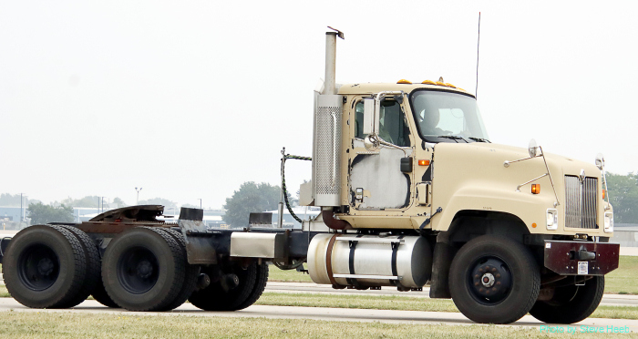 International 5500i 6X6 Semi Truck