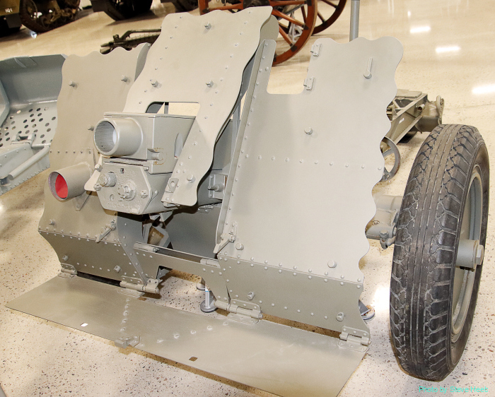 7.5cm LIG 18 Howitzer