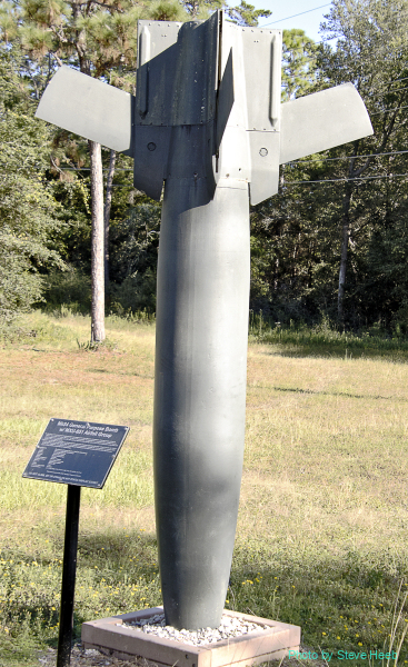 『Jobs bomb』② Mk. 84 2000-lb Bomb (multiple) – Preserving our History