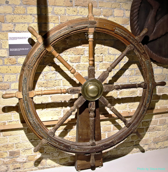 Monas Queen; Wheel