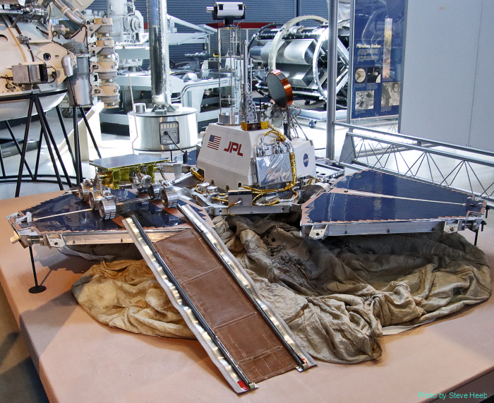 Pathfinder Mars lander