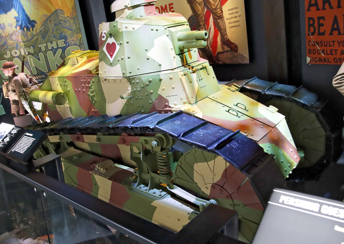Renault FT17 WWI Tank (multiple)