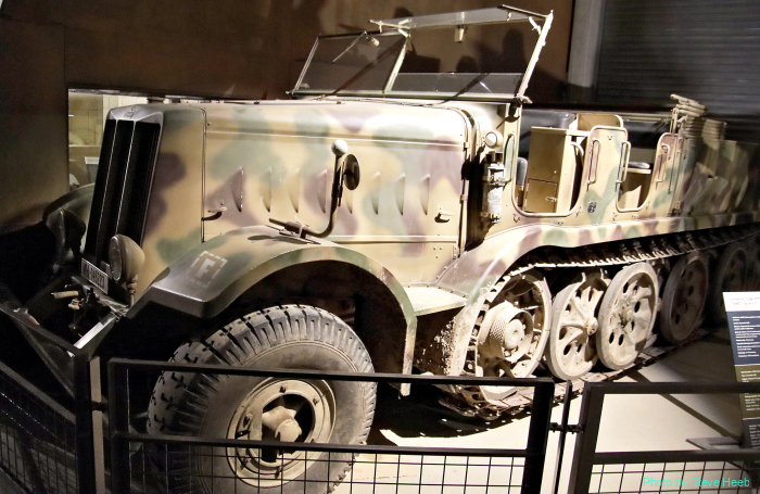 SdKfz 9 FAMO Halftrack