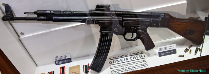 MP-44 Assault Rifle (multiple)