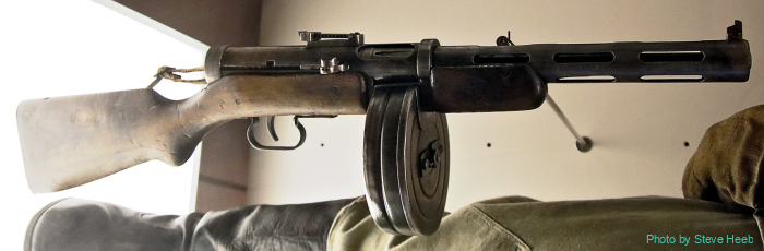 Russian Degtjarev Model 1938 Machine Pistol