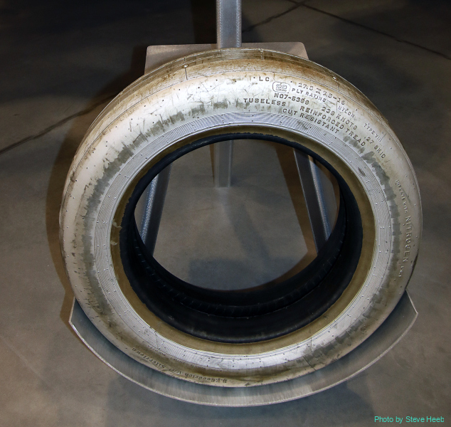 SR-71 Tire